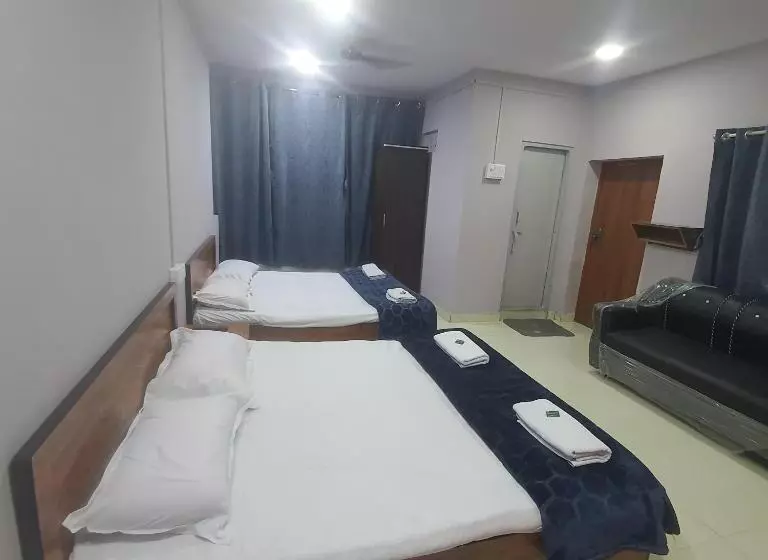 هتل Family Stay