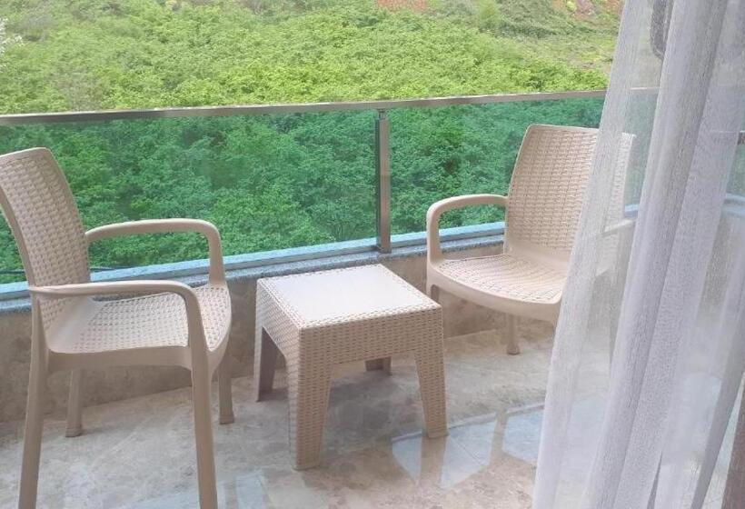 هتل Casablanca Suites