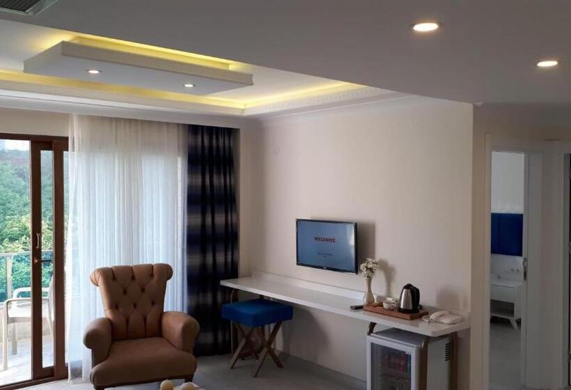 هتل Casablanca Suites