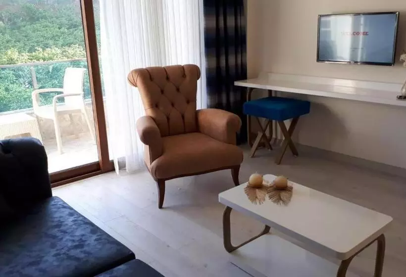 Hotelli Casablanca Suites