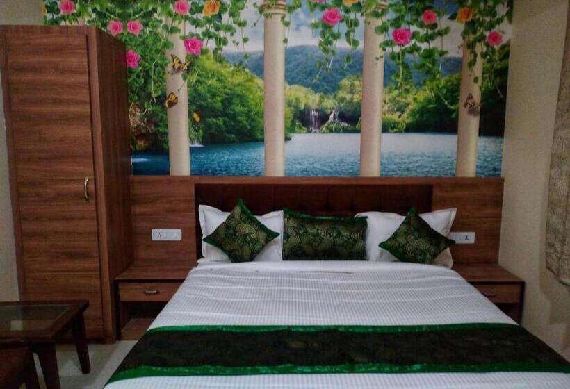 ホテル Ridhi Sidhi Residency