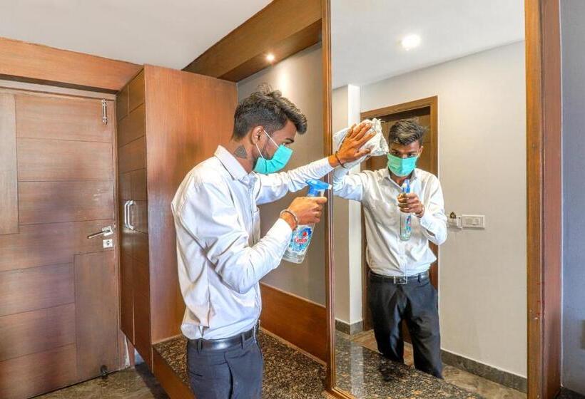 Hôtel S Square By La Casa