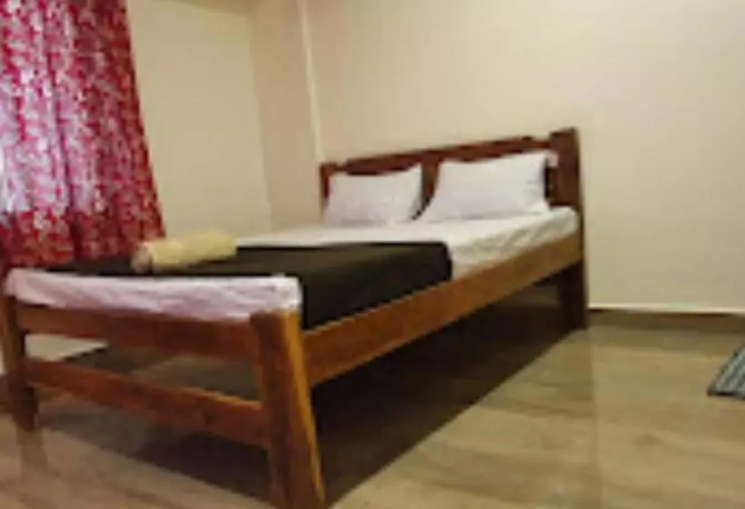 ホテル Serina House Malvan