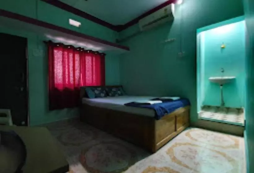 ホテル Serina House Malvan