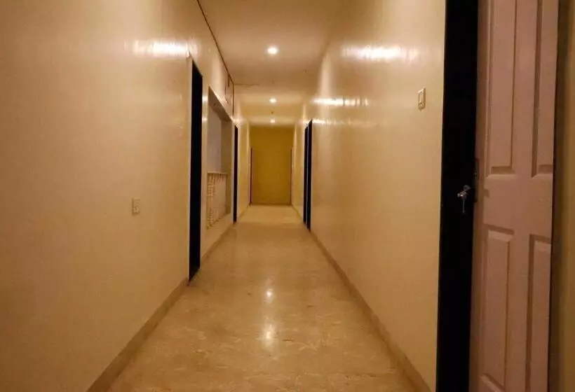 ホテル The Pearl Inn