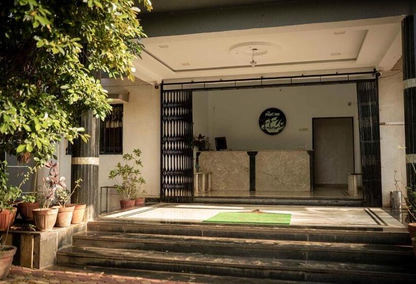 Отель The Pearl Inn