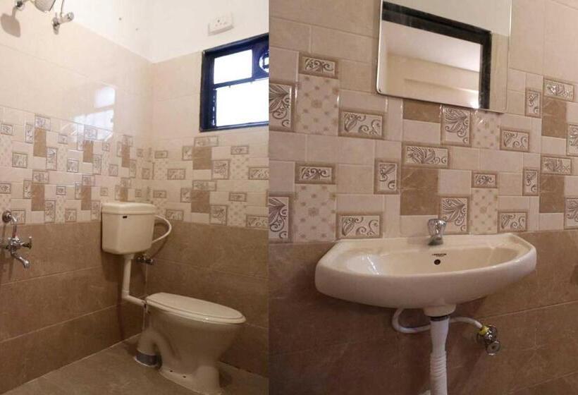 Отель The Pearl Inn