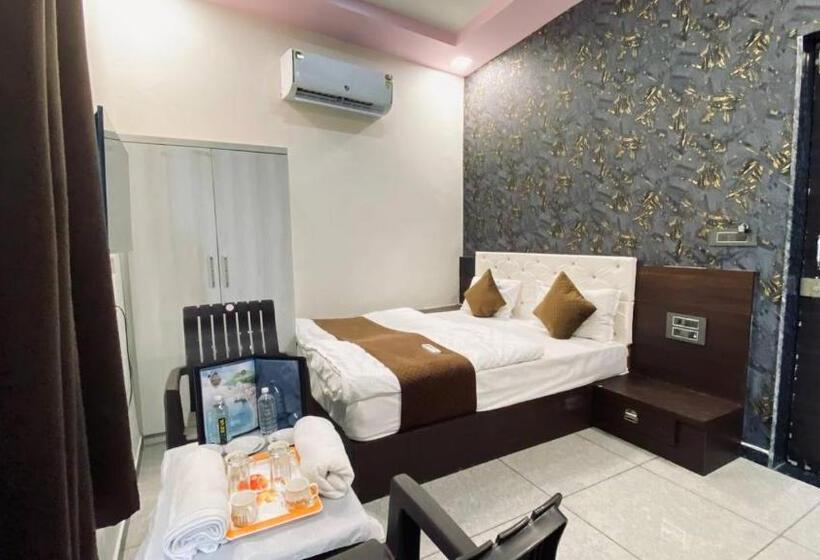 فندق Vijay Shree