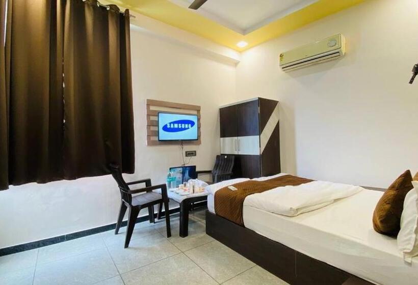 فندق Vijay Shree