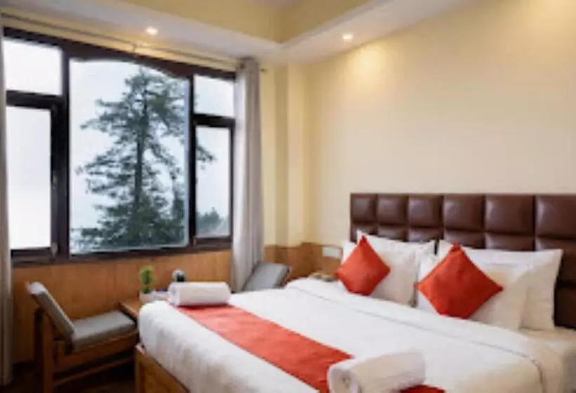 ホテル Woodrina Shimla