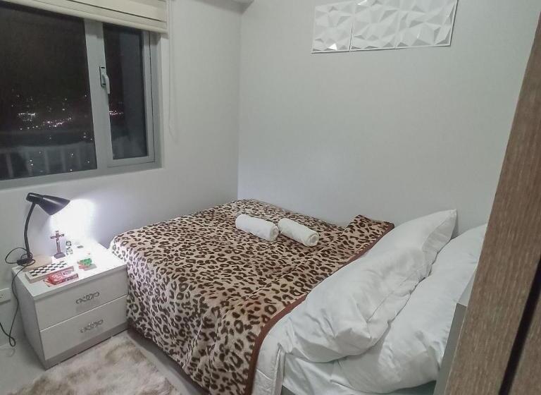 Luxury Condo With Minibar Ig Worthy At Sm North Edsa