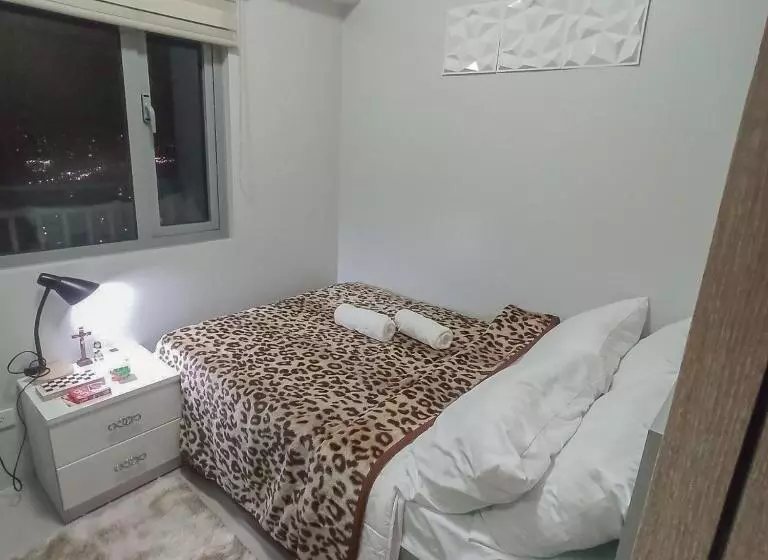 Luxury Condo With Minibar Ig Worthy At Sm North Edsa