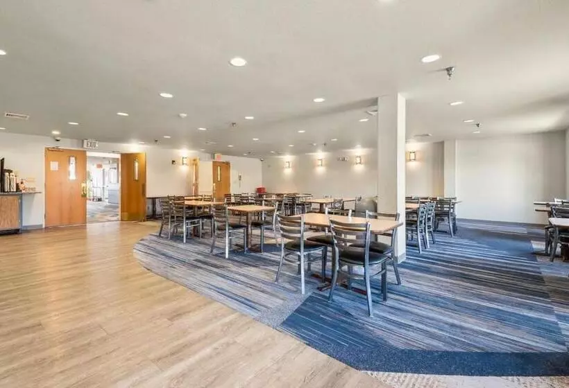 Microtel Inn And Suites Of Ste Genevieve