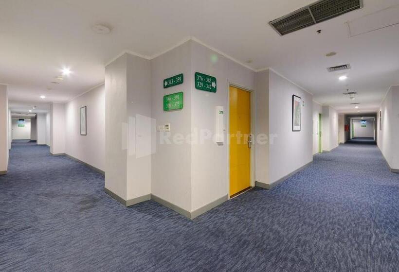 Namroom Hotel Glodok Mitra Reddoorz