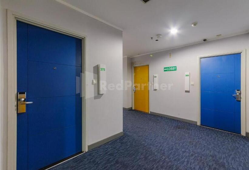 Namroom Hotel Glodok Mitra Reddoorz