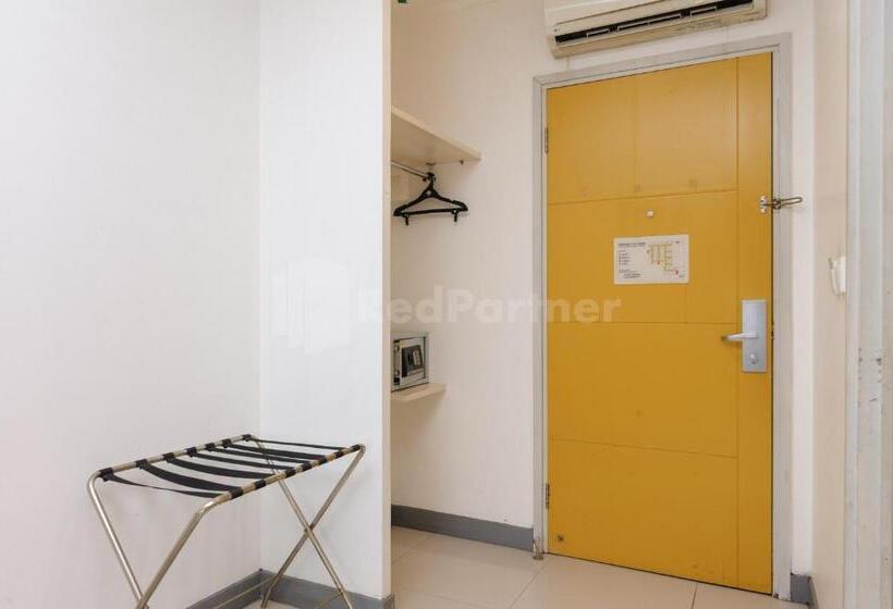 Namroom Hotel Glodok Mitra Reddoorz