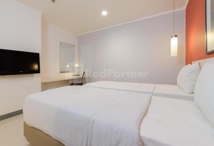 Namroom Hotel Glodok Mitra Reddoorz