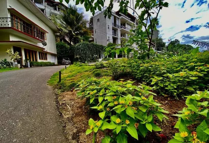 پانسیون Sesatha Lake Kandy