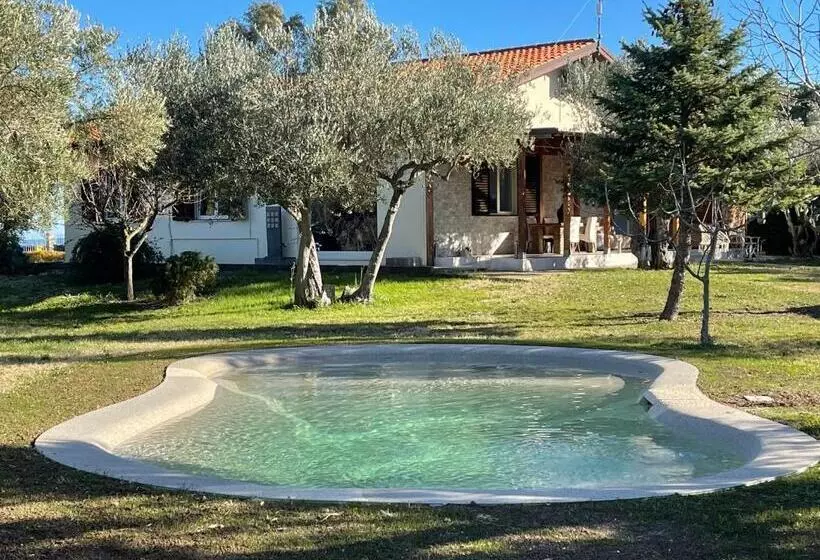 پانسیون Villa Acquabella