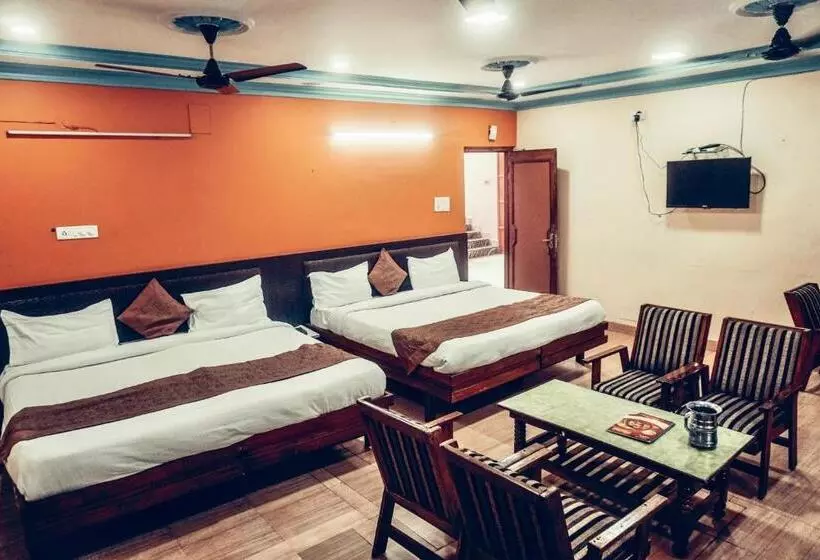The Avantika Hotel & Woodland Restaurant