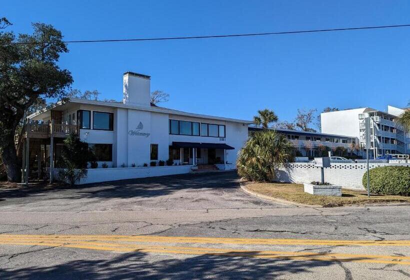 Best Location! The Waterway At Wrightsville Beach