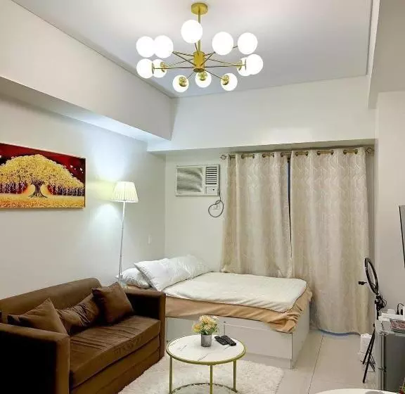 Retkeilymaja Mandaluyong Staycation