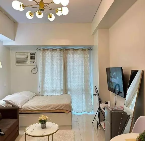 Retkeilymaja Mandaluyong Staycation