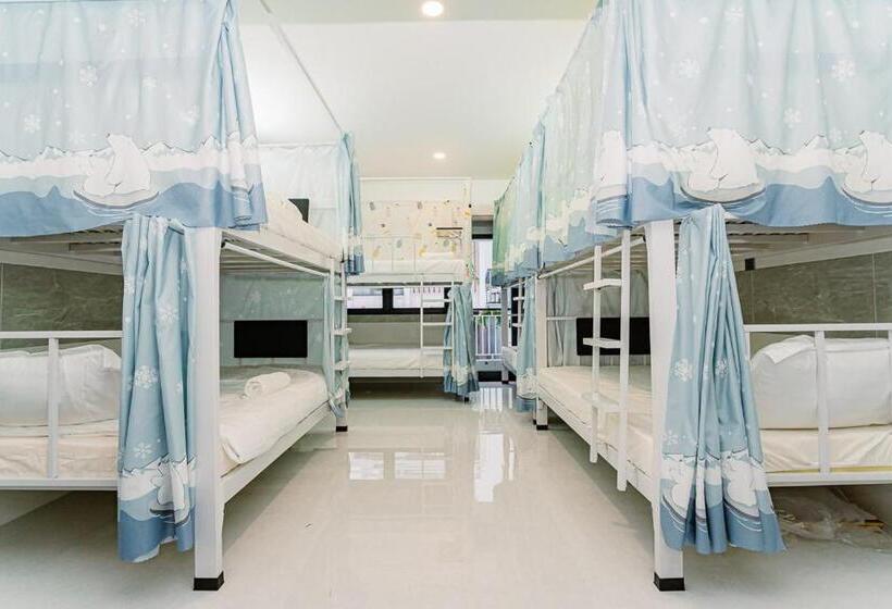 Aloha Saigon Premium Hostel By Local Travel Experts Newly Opened, Less Touristy Location, Spacious