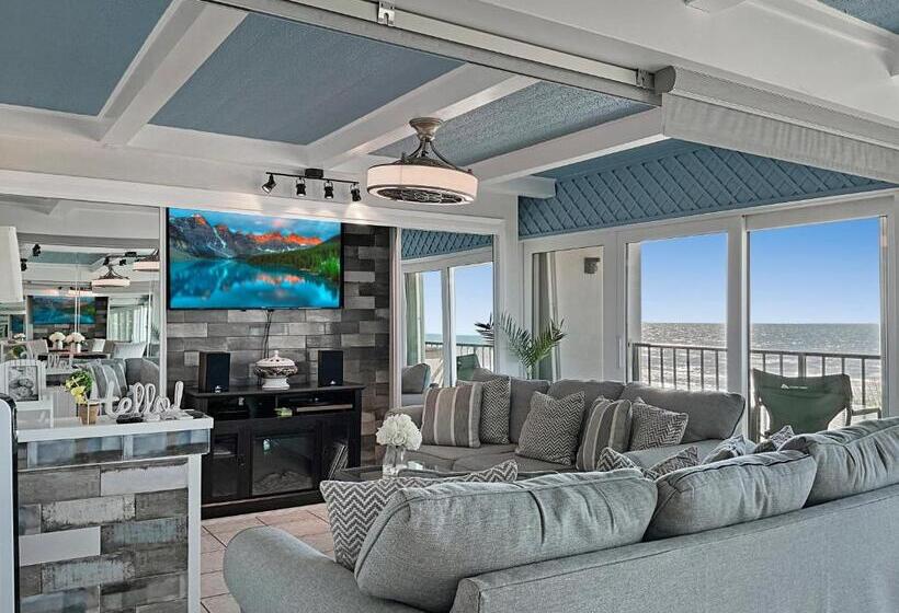 Amazing And Spectacular Beach Views In Galveston