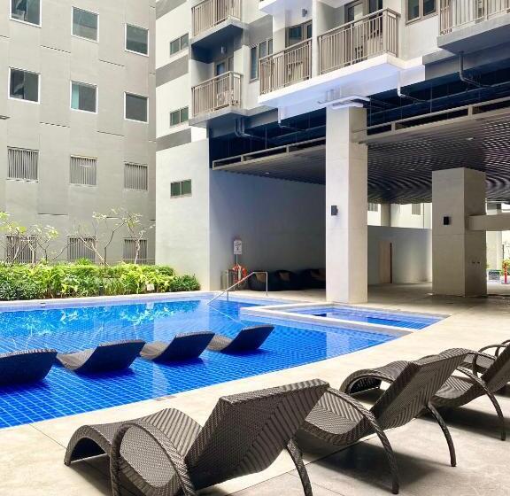 Condo Staycation Near Mall Of Asia Pasay City