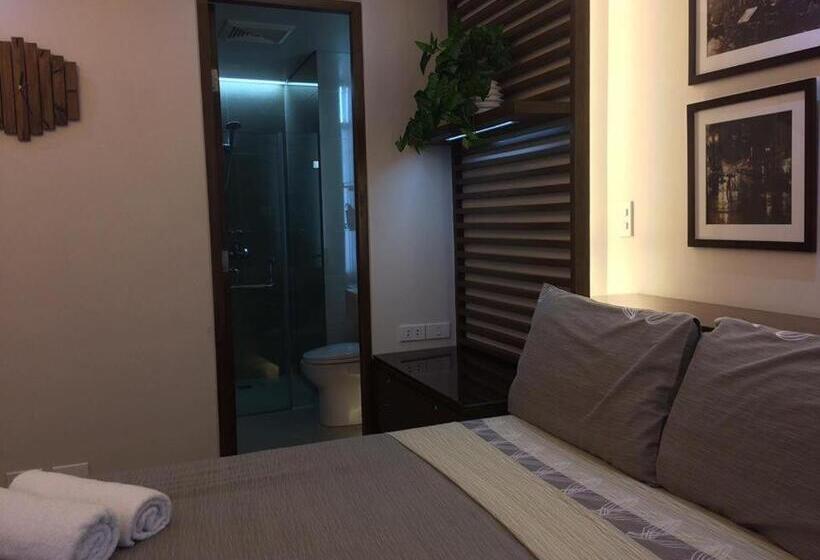 H&m One Palmtree Villas