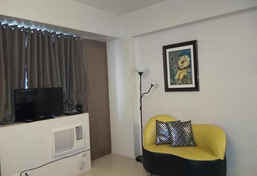 H&m One Palmtree Villas