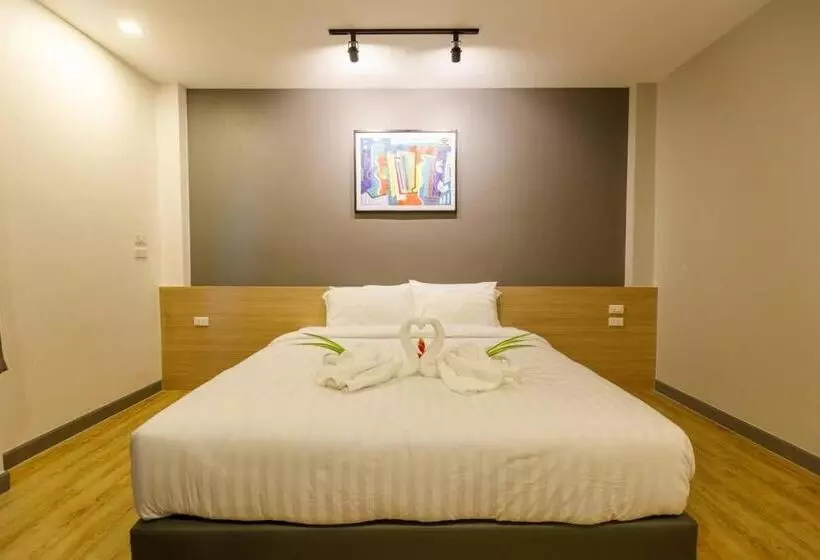 ホテル โรงแรม เดอะโมเดล การ์เด้น