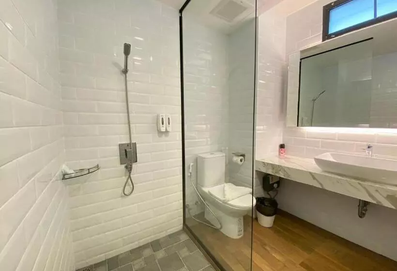 ホテル โรงแรม เดอะโมเดล การ์เด้น