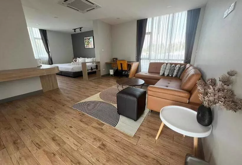 ホテル โรงแรม เดอะโมเดล การ์เด้น