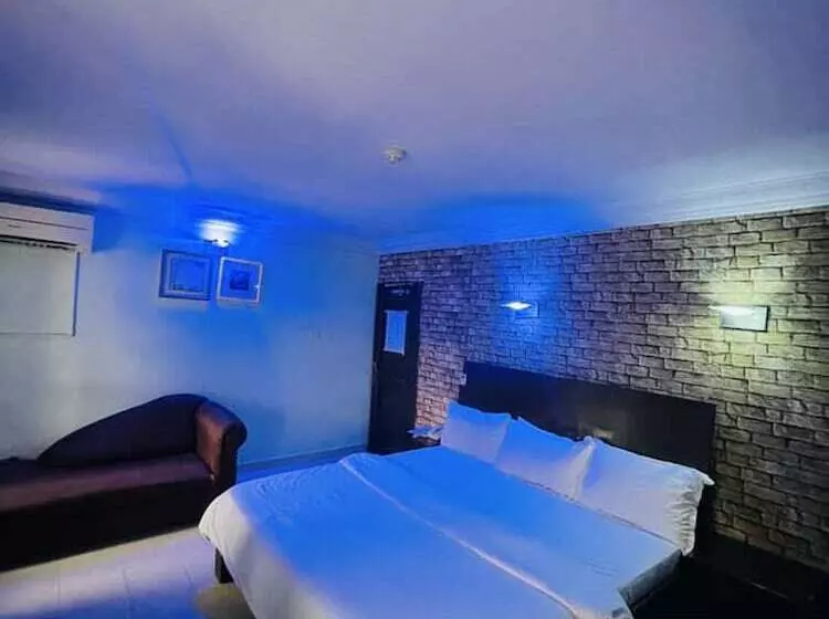 هتل Beliana Suites