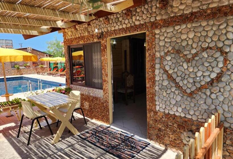 酒店 Bujtina Syni Zi Keshtjella   Shengjin