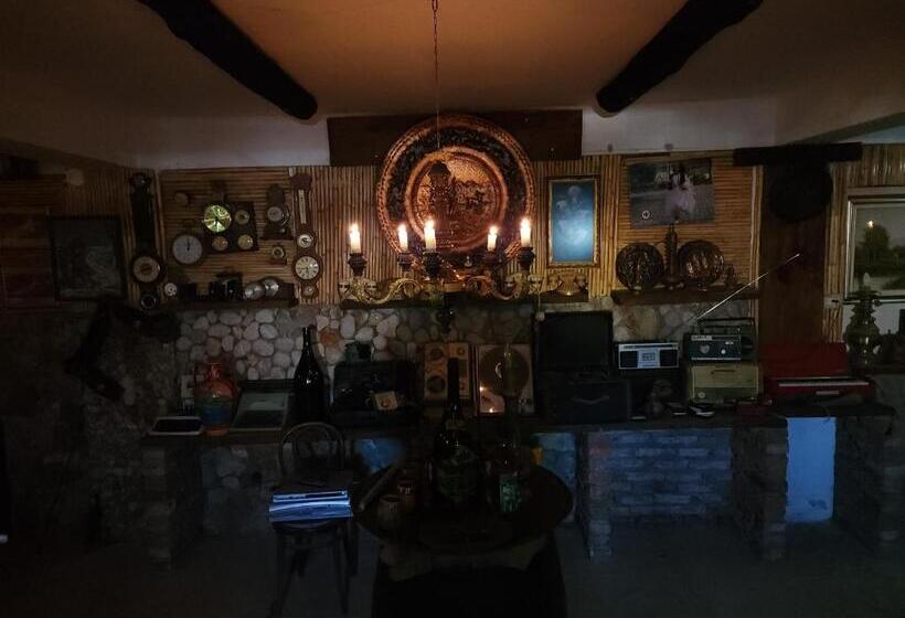 酒店 Bujtina Syni Zi Keshtjella   Shengjin