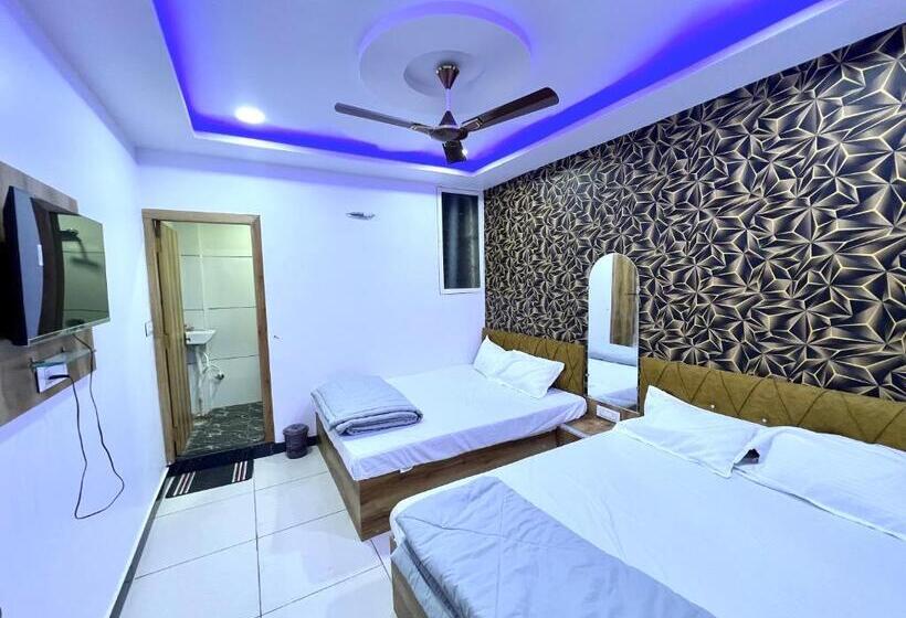 Hotel Chaudhary Palace