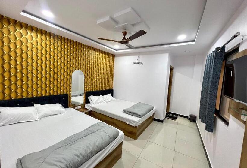 Hotel Chaudhary Palace