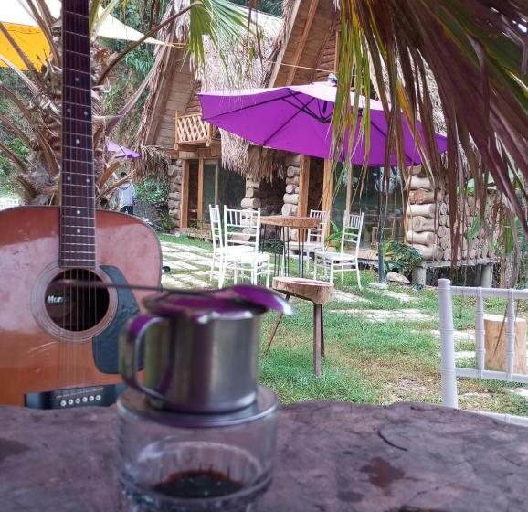 هتل Eco Rose Homestay