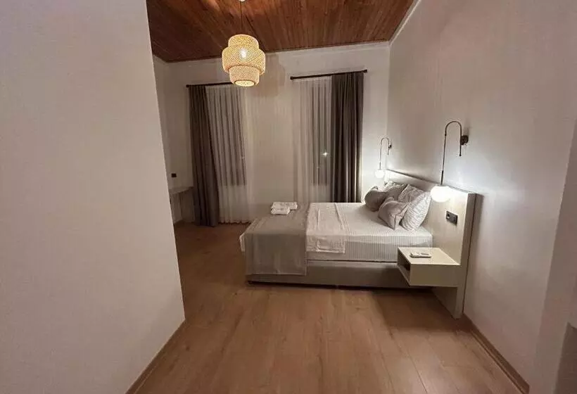 ホテル La Luna Nueva