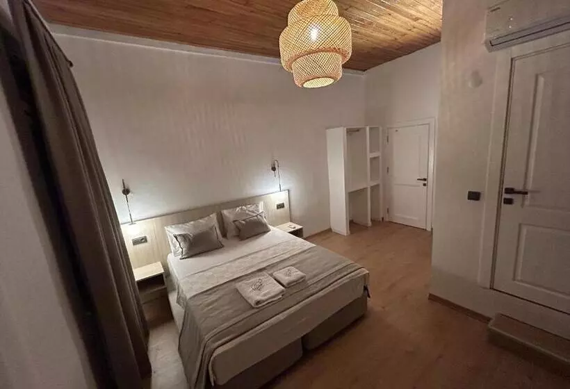 ホテル La Luna Nueva