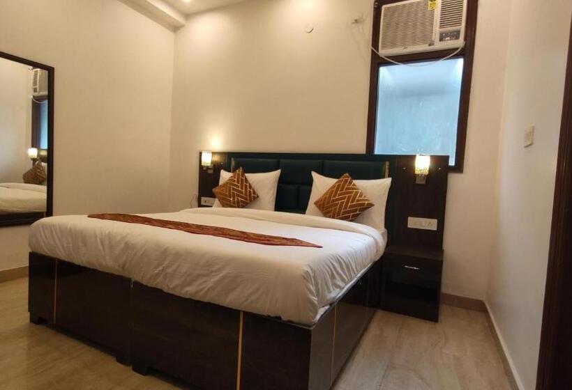 هتل Lyf Corporate Suites Noida Sec 56