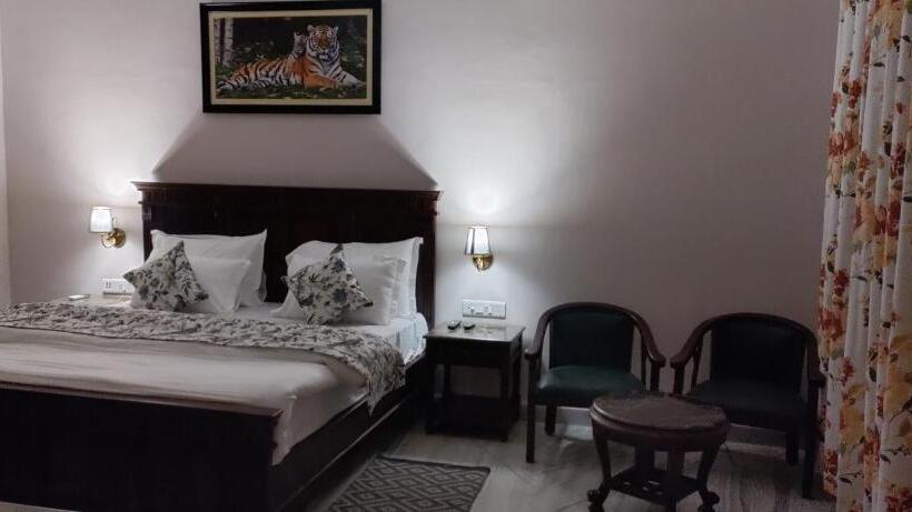 Отель Sariska Nature Estate