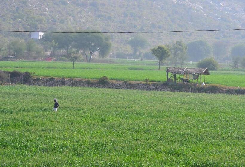 فندق Sariska Nature Estate