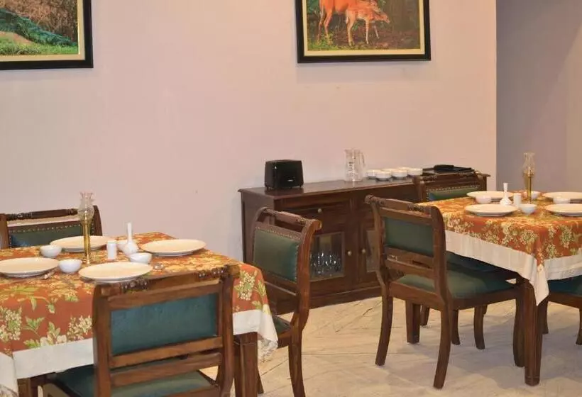 ホテル Sariska Nature Estate