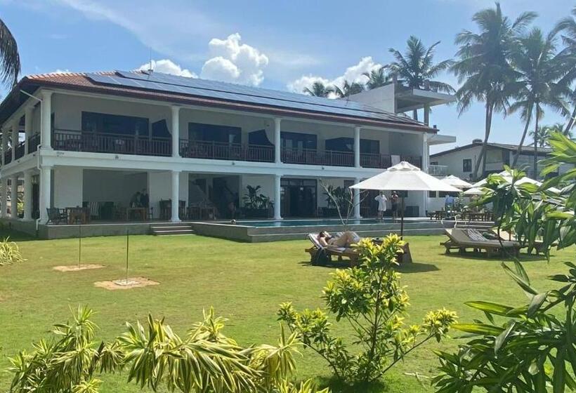 Отель Sea Star Boutique