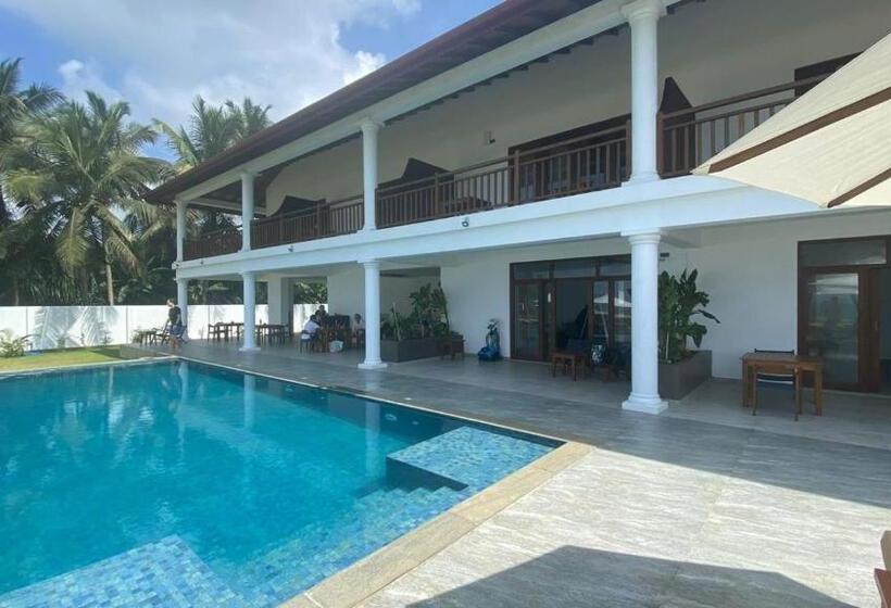 Отель Sea Star Boutique