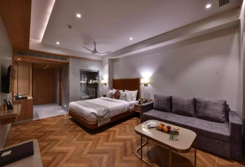 ホテル The Fern Shelter Resort Palghar
